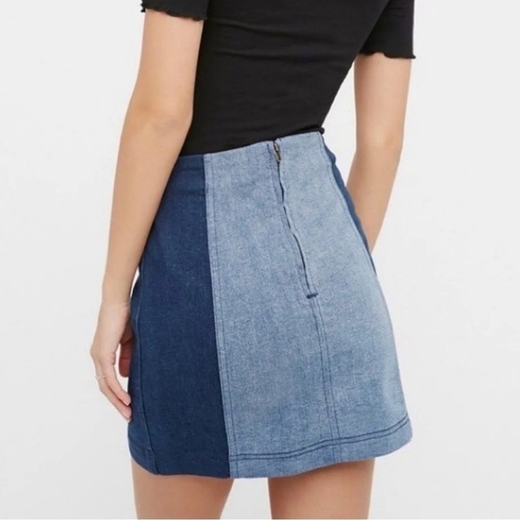 Free People Two Tone Multi Panel Stretch Denim Zip Back Mini Skirt EUC Size 0 - Picture 2 of 12